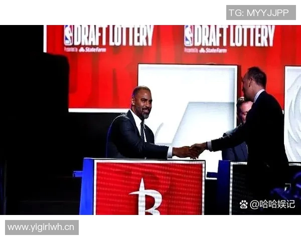 火箭队与太阳队激战三月十六日篮球盛宴精彩回顾与精彩瞬间分享